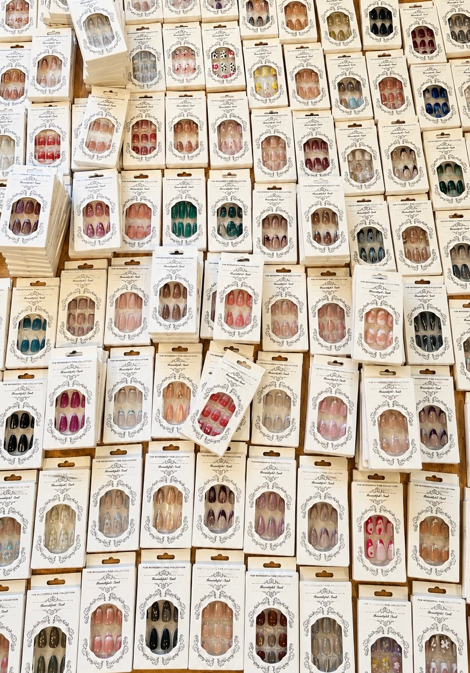 Press On Nails - Miksede Pakker (100stk)